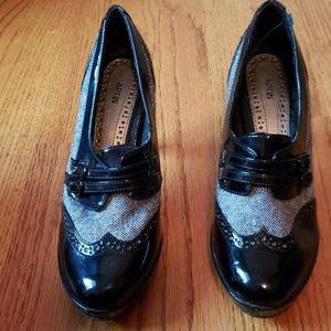 APT9 Mary Jane Black and Grey Bootie 6M